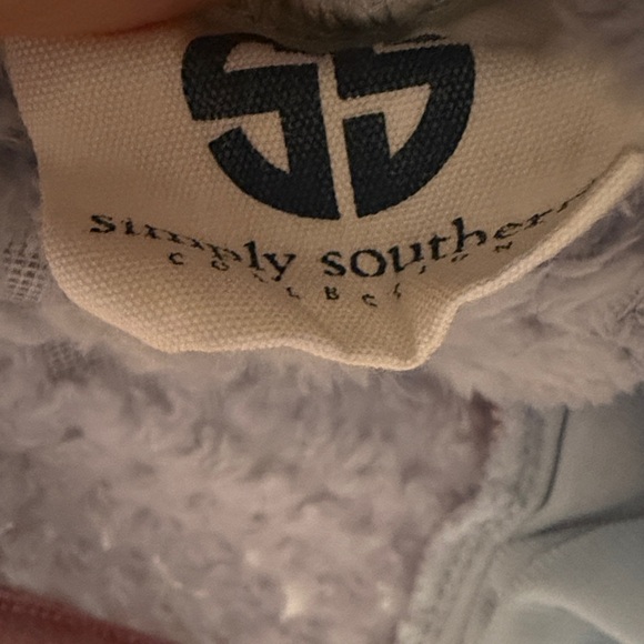 Simply Southern Women's Gray and Purple Textured pullover Size M - Picture 7 of 8